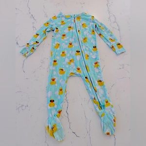 Posh Peanut Bamboo UNISEX Zippered Footie (6-9 mos) Rubber Ducky